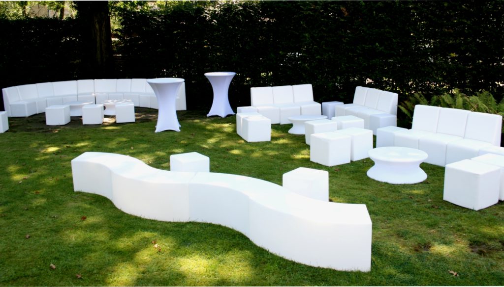 Gartenmöbel mit Lounge-Charakter - gartenmoebel mieten 1 1024x585 gartenmoebel mieten 1 1024x585