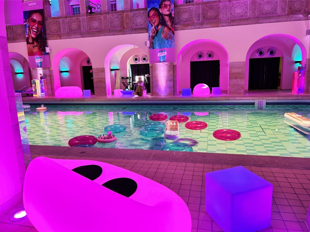LED-Loungemöbel für Events mieten - ledsitzgruppen mieten 1024x768 ledsitzgruppen mieten 1024x768