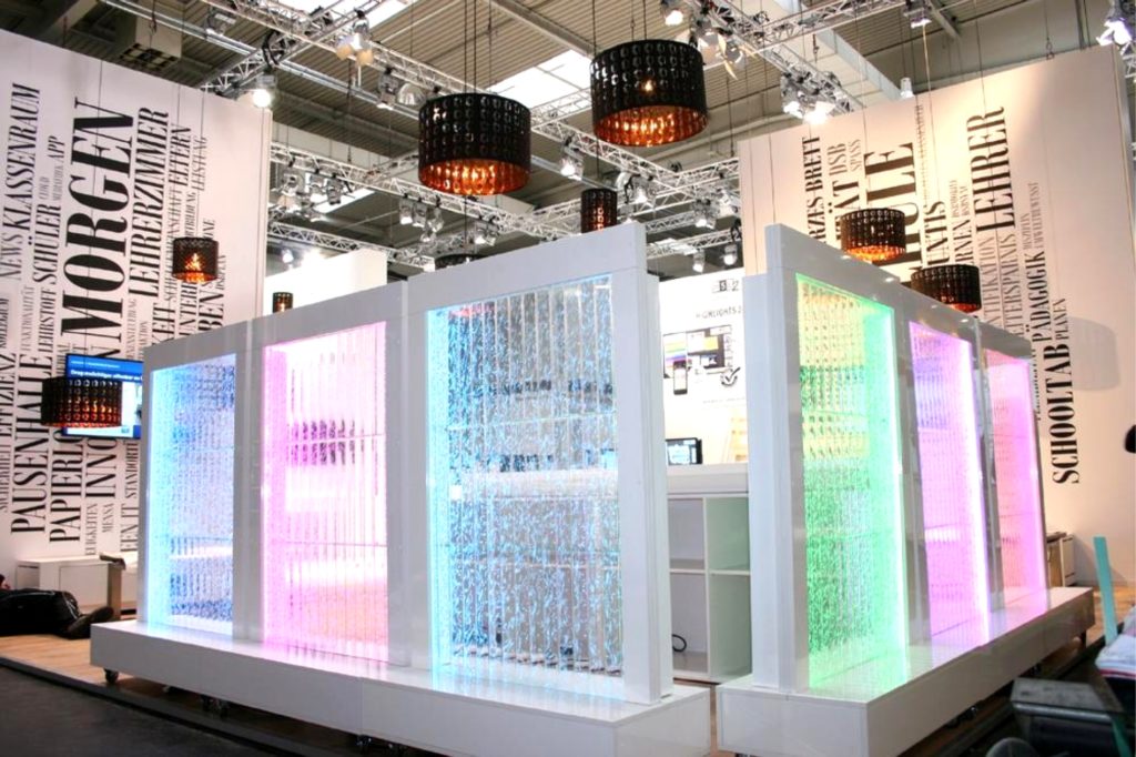 Edel: Die White Lounge für Ihr Event - lounge mietmoebel wasserwand 1024x682 lounge mietmoebel wasserwand 1024x682