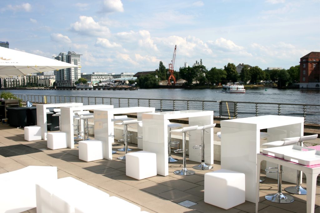 Verleih von Loungemöbeln in Berlin - outdoormoebel mieten berlin 1024x682 outdoormoebel mieten berlin 1024x682