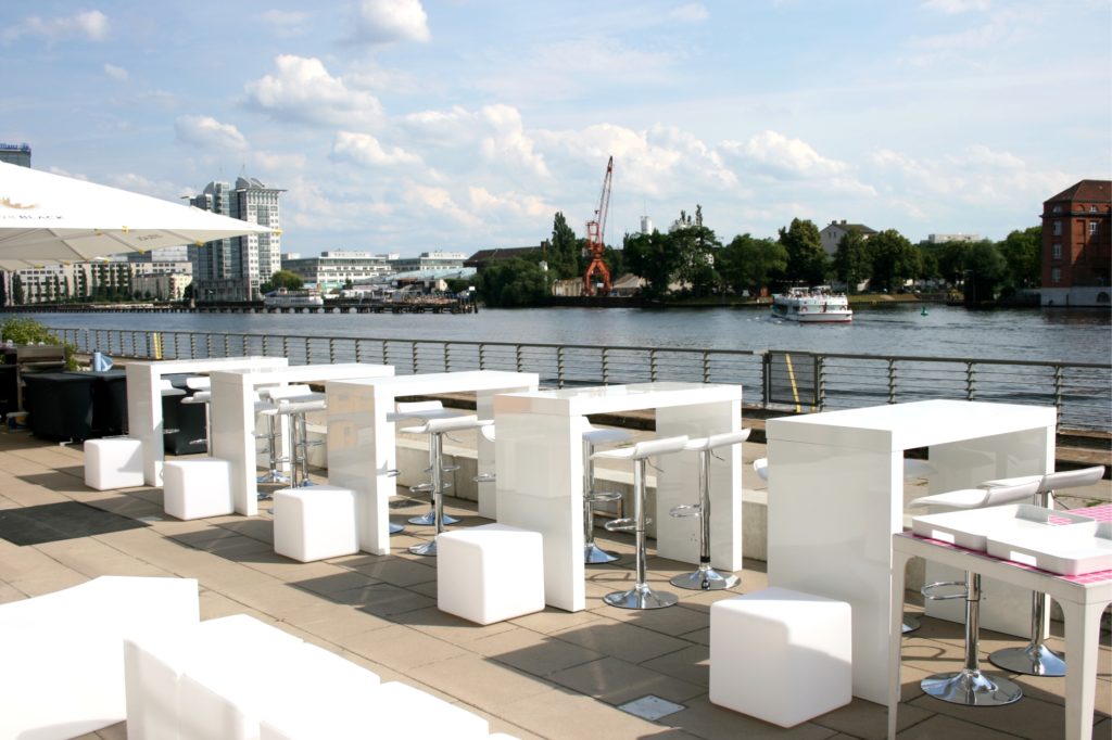 outdoormoebel mieten berlin 1024x682