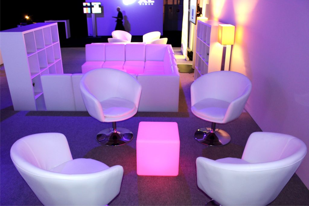 Event-Möbel: Loungemöbel für Ihr Event mieten - sessel mieten 1 1024x683 sessel mieten 1 1024x683