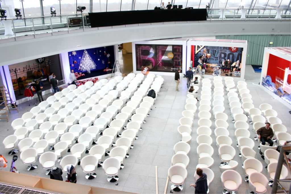 Edel: Die White Lounge für Ihr Event - white lounge sessel mieten 1024x683 white lounge sessel mieten 1024x683